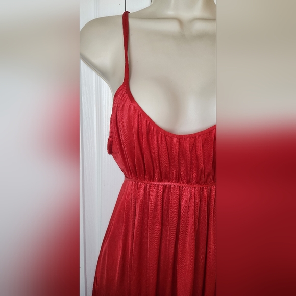 Vintage Medium 60s 70s Red Kayser 100% Nylon Slip Dress Nightgown - Picture 2 of 7